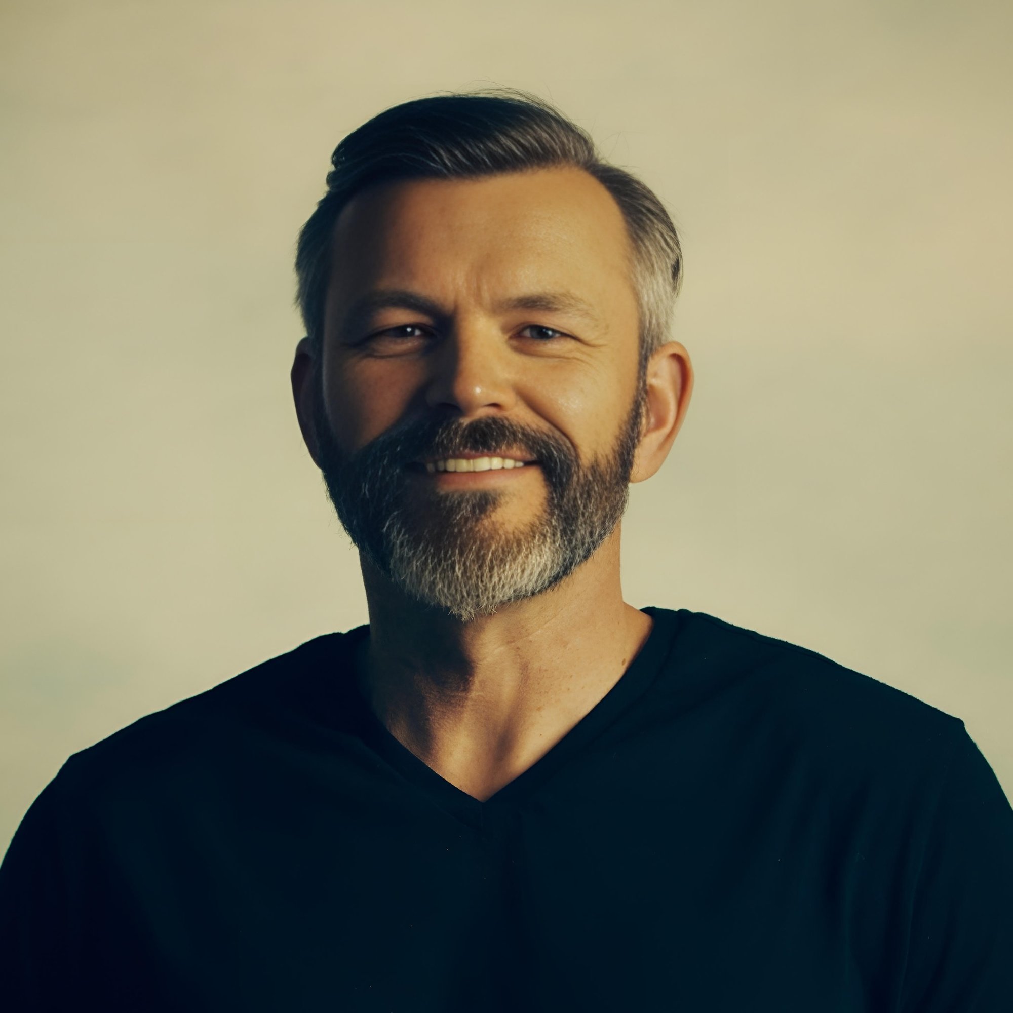 Steve Turney Headshot